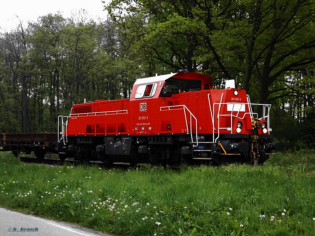 261 050-9 fuhr am 05.05.14 mit einen ganzzug von koops zum bhf glinde 