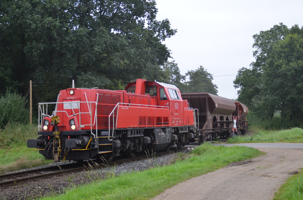 261 092-1,bei der abfahrt mit 13 waggongs,vom bf glinde,22.08.16