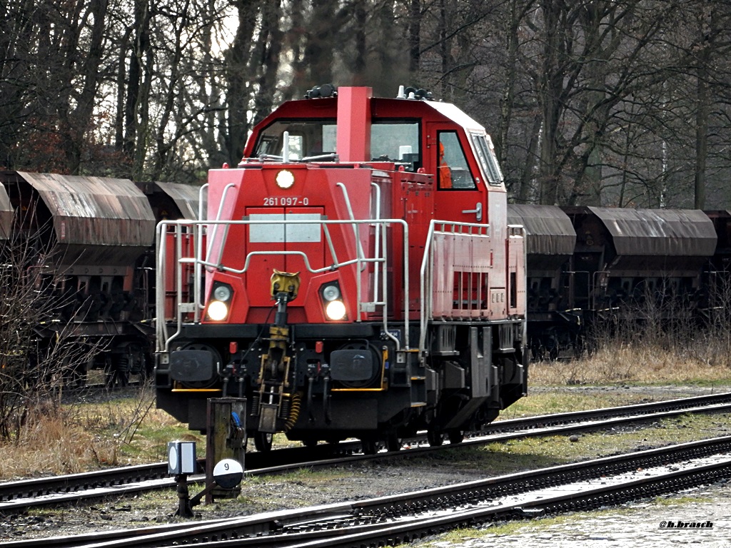 261 097-0 auf rangierfahrt beim bf glinde,02.03.16