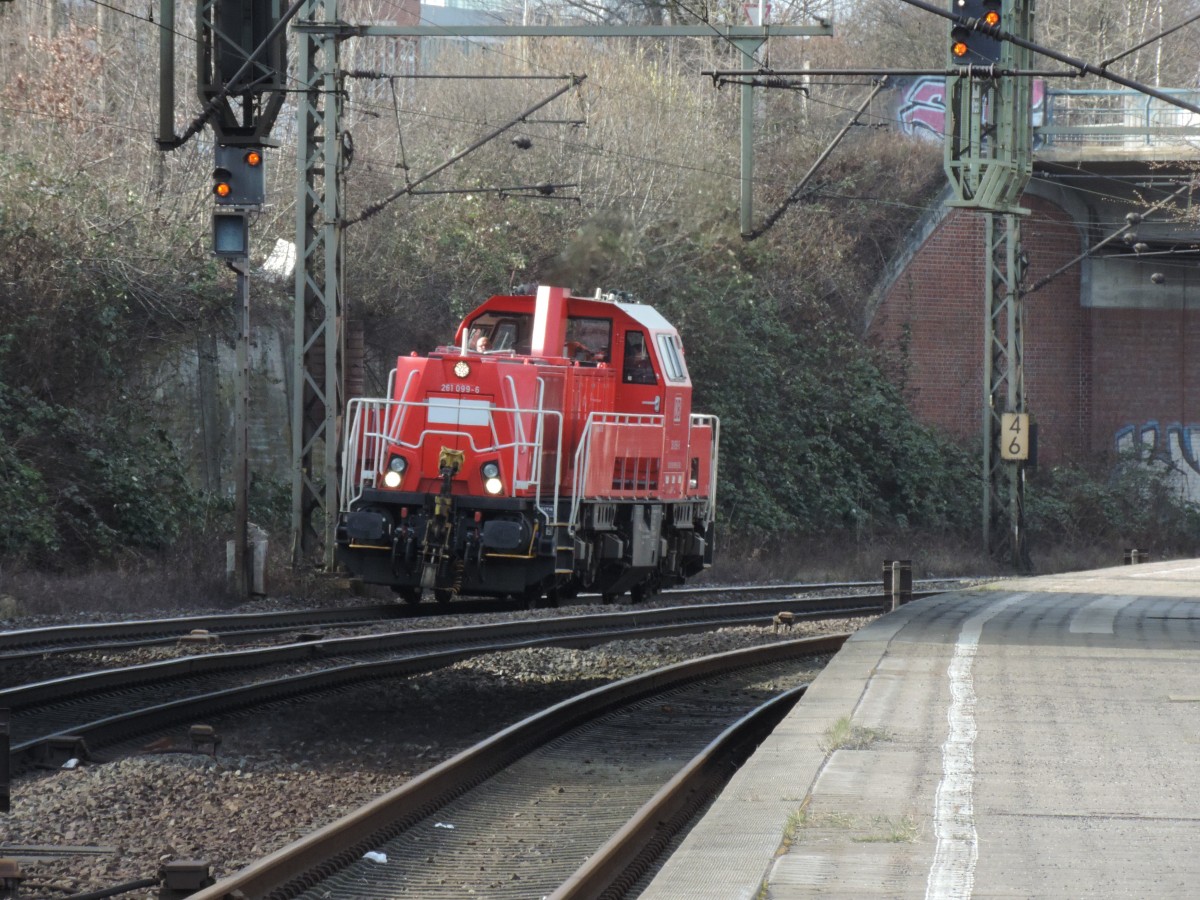 261 099 bei der Durchfahrt in Hamburg-Harburg.22.03.2016