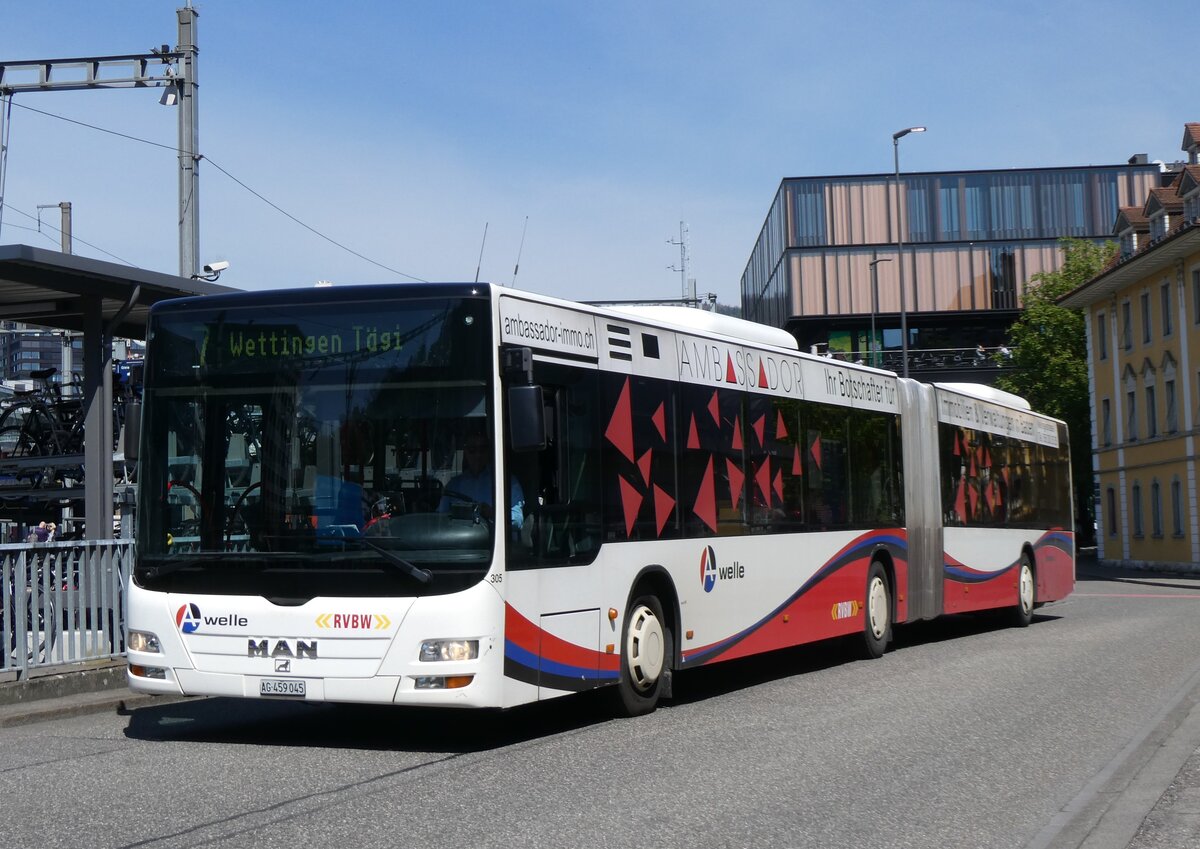 (261'182) - Twerenbold, Baden - Nr. 305/AG 459'045 - MAN am 12. April 2024 beim Bahnhof Baden