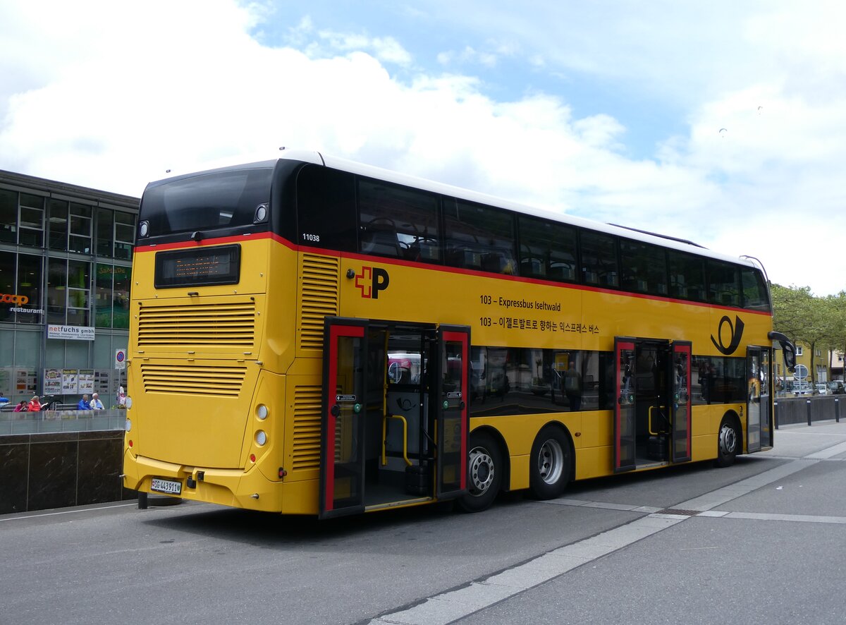 (263'295) - PostAuto Ostschweiz - SG 443'911/PID 11'038 - Alexander Dennis am 1. Juni 2024 beim Bahnhof Interlaken Ost