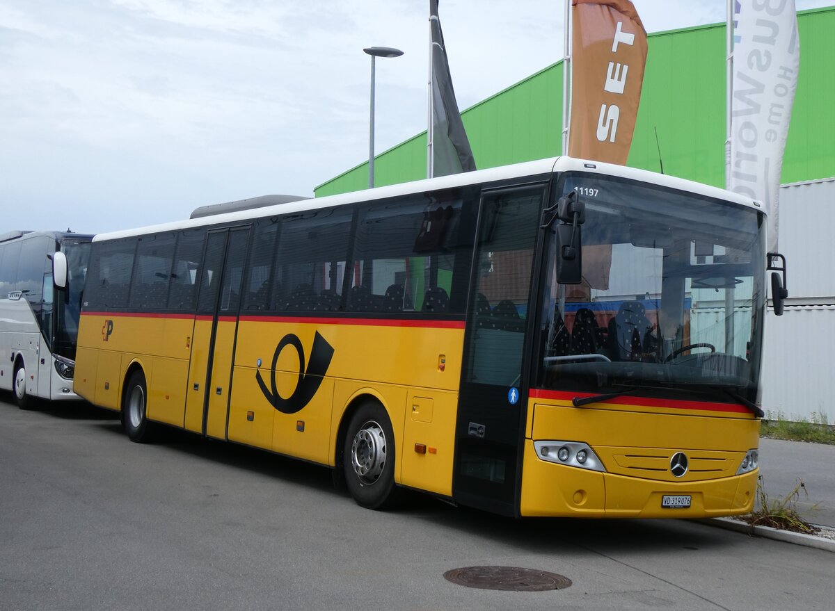 (264'923) - CarPostal Ouest - VD 319'076/PID 11'197 - Mercedes am 21. Juli 2024 in Kerzers, Interbus