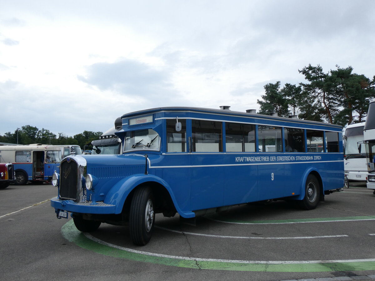 (265'813) - VBZ Zrich (TMZ) - Nr. 9/ZH 5609 - Saurer/SWS (ex Bamert, Wollerau; ex BBA Aarau Nr. 1; ex VBZ Zrich Nr. 209; ex VBZ Zrich Nr. 9) am 17. August 2024 in Neuhausen, Langriet