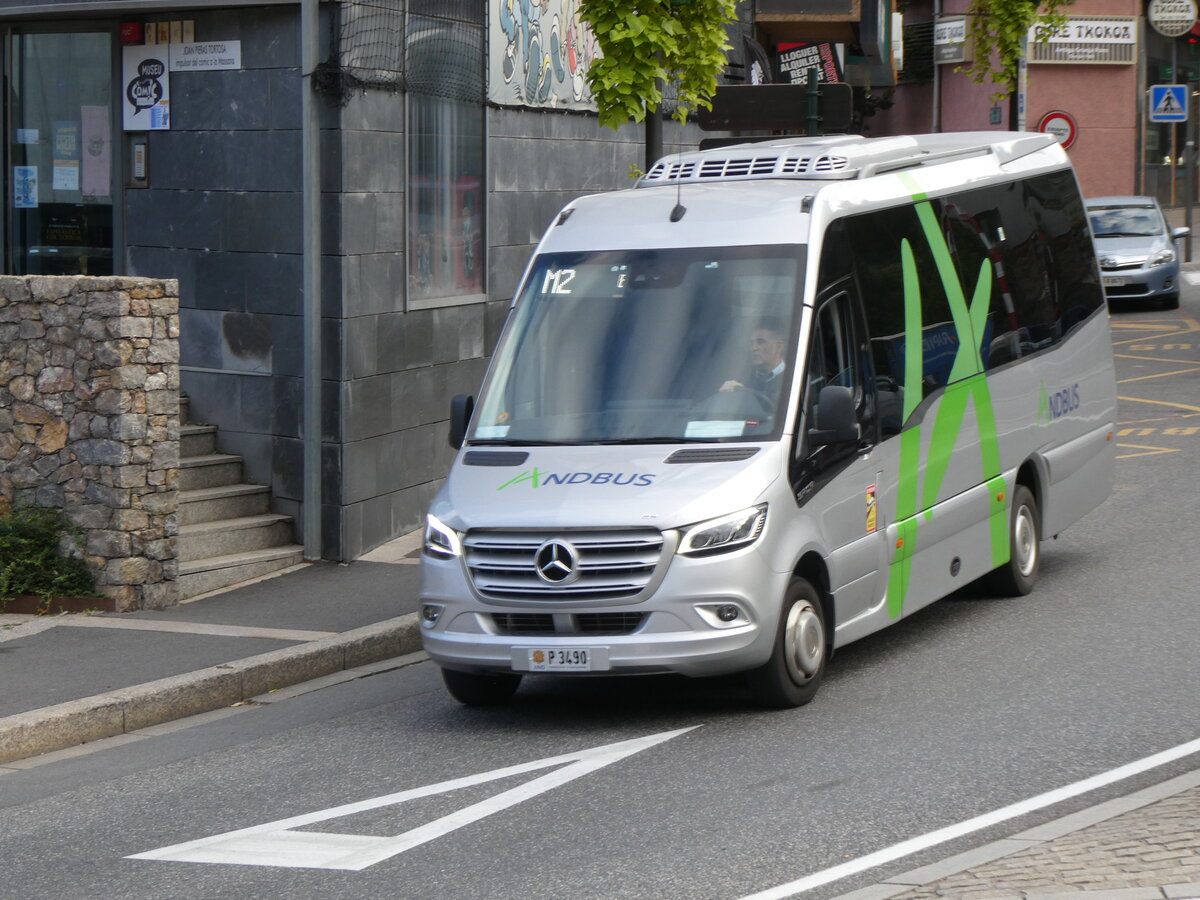 (267'252) - Andbus, Andorra la Vella - P3490 - Mercedes am 18. September 2024 in La Massana, Centre de la Vila