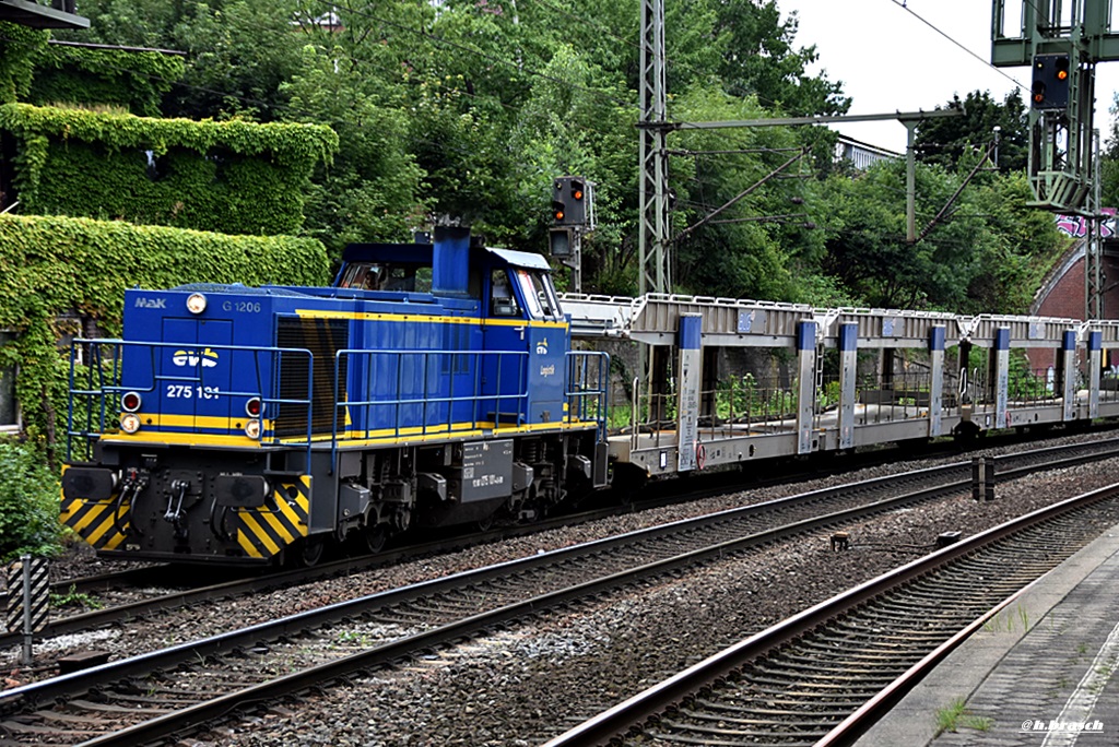 275 131 ist mit einen leeren autozug durch hh-harburg gefahren,30.07.16