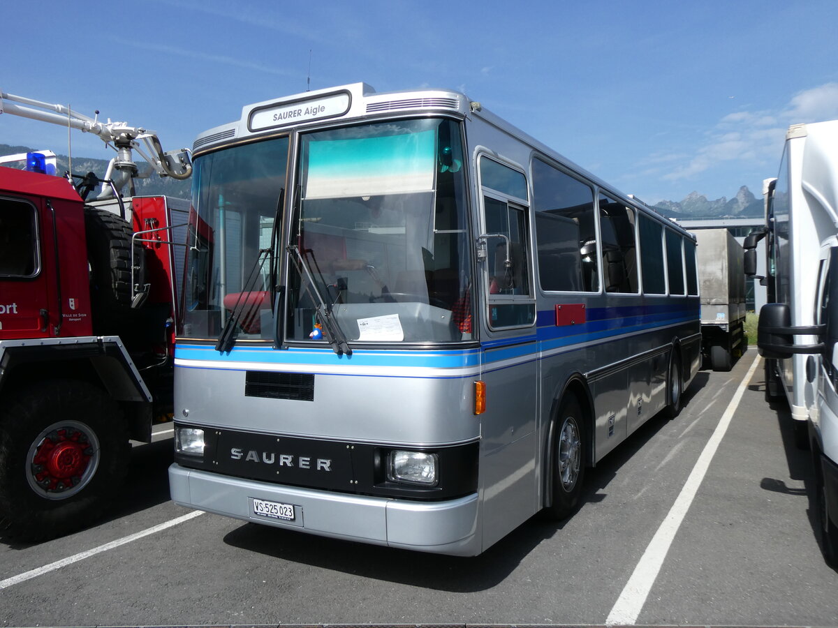 (276'604) - Pralong, Euseigne - VS 525'023 - Saurer/Lauber (ex Osterholt, Veysonnaz; ex SAPJV, L'Isle Nr. 70) am 14. Juni 2025 in Aigle, Kolly SA