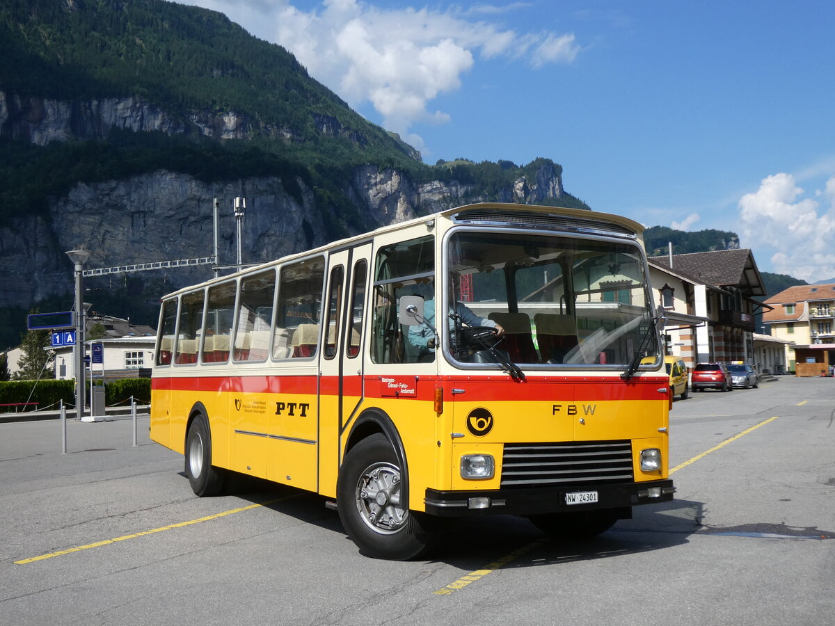 (277'375) - Lambach, Gommiswald - NW 24'301 - FBW/Eggli (ex Tanner+Lambach, Reigoldswil; ex Lambach, Rieden; ex Meier, Grt; ex AVG Grindelwald Nr. 13; ex P 24'182) am 1. Juli 2025 beim Bahnhof Meiringen