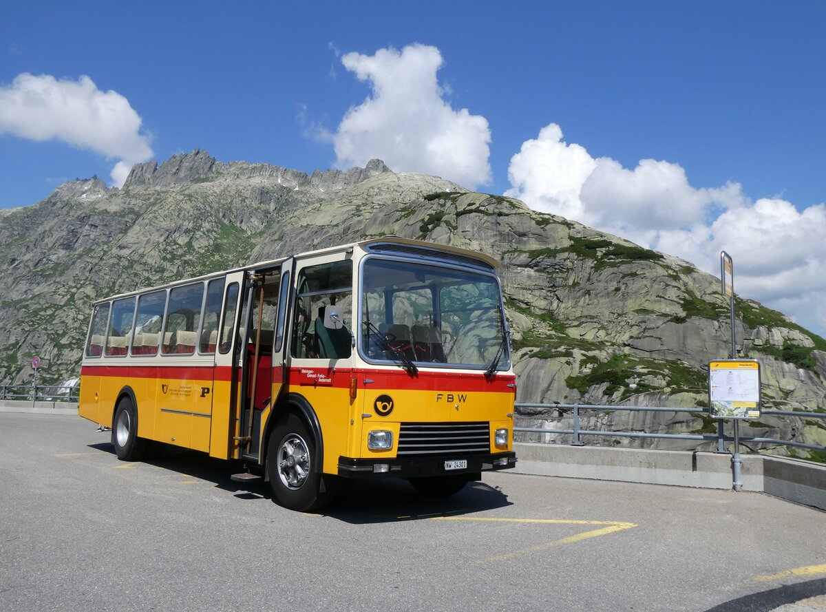 (277'405) - Lambach, Gommiswald - NW 24'301 - FBW/Eggli (ex Tanner+Lambach, Reigoldswil; ex Lambach, Rieden; ex Meier, Grt; ex AVG Grindelwald Nr. 13; ex P 24'182) am 1. Juli 2025 in Grimsel, Hospiz