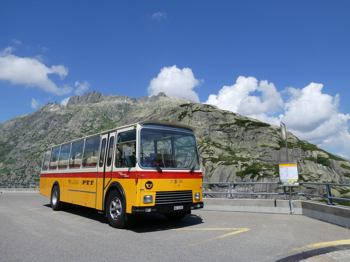 (277'410) - Lambach, Gommiswald - NW 24'301 - FBW/Eggli (ex Tanner+Lambachm Reigoldswil; ex Lambach, Rieden; ex Meier, Grt; ex AVG Grindelwald Nr. 13; ex P 24'182) am 1. Juli 2025 in Grimsel, Hospiz