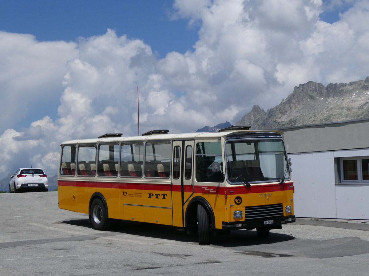 (277'438) - Lambach, Gommiswald - NW 24'301 - FBW/Eggli (ex Tanner+Lambach, Reigoldswil; ex Lambach, Rieden; ex Meier, Grt; ex AVG Grindelwald Nr. 13; ex P 24'182) am 1. Juli 2025 in Grimsel, Passhhe