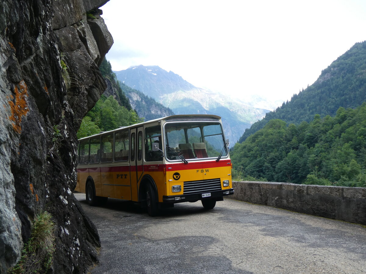 (277'460) - Lambach, Gommiswald - NW 24'301 - FBW/Eggli (ex Tanner+Lambach, Reigoldswil; ex Lambach, Rieden; ex Meier, Grt; ex AVG Grindelwald Nr. 13; ex P 24'182) am 1. Juli 2025 auf der alten Grimselstrasse