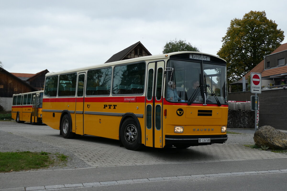 (281'471) - Schumacher, Liebefeld - BE 136'580 - Saurer/Tscher (ex Zimmermann, Niederwangen; ex P 24'289) am 12. Oktober 2025 in Hitzkirch, Interkantonale Polizeischule