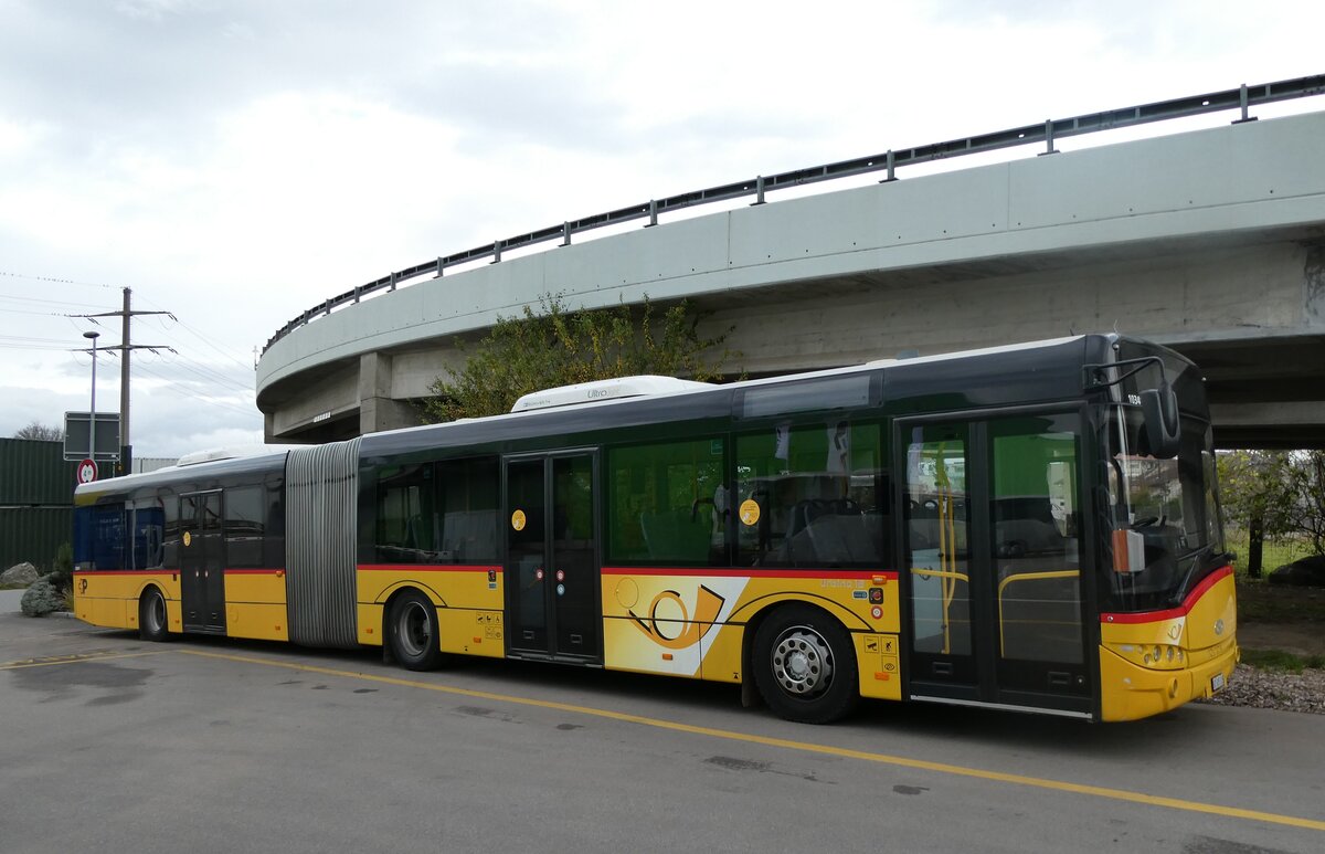 (282'455) - CarPostal Ouest - VD 305'105/PID 10'341 - Solaris am 15. November 2025 in Kerzers, Interbus