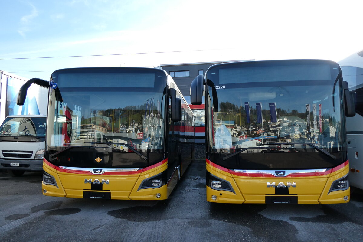 (283'107) - PostAuto Ostschweiz - PID 12'218 + PID 12'220 - MANN am 12. Dezember 2025 in Schmerikon, Thomann