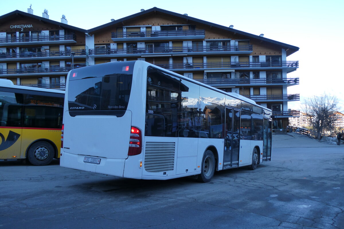 (283'570) - Lathion, Sion - Nr. 16/VS 12'893/PID 5355 - Mercedes (ex TPC Aigle) am 30. Dezember 2025 in Haute-Nendaz, T�l�cabine