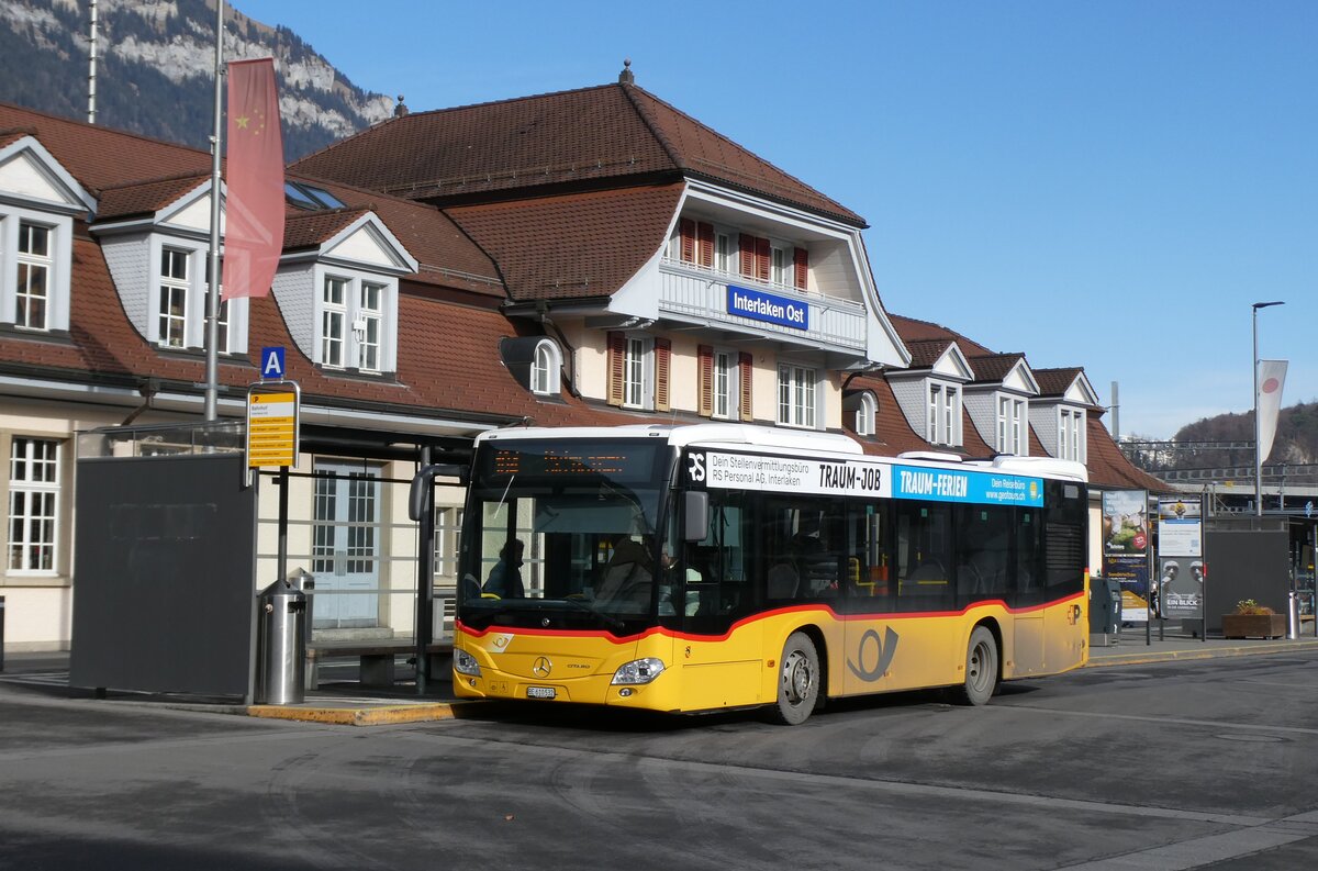 (284'335) - PostAuto Bern - BE 610'532/PID 11'859 - Mercedes (ex BE 610'544) am 24. Januar 2026 beim Bahnhof Interlaken Ost