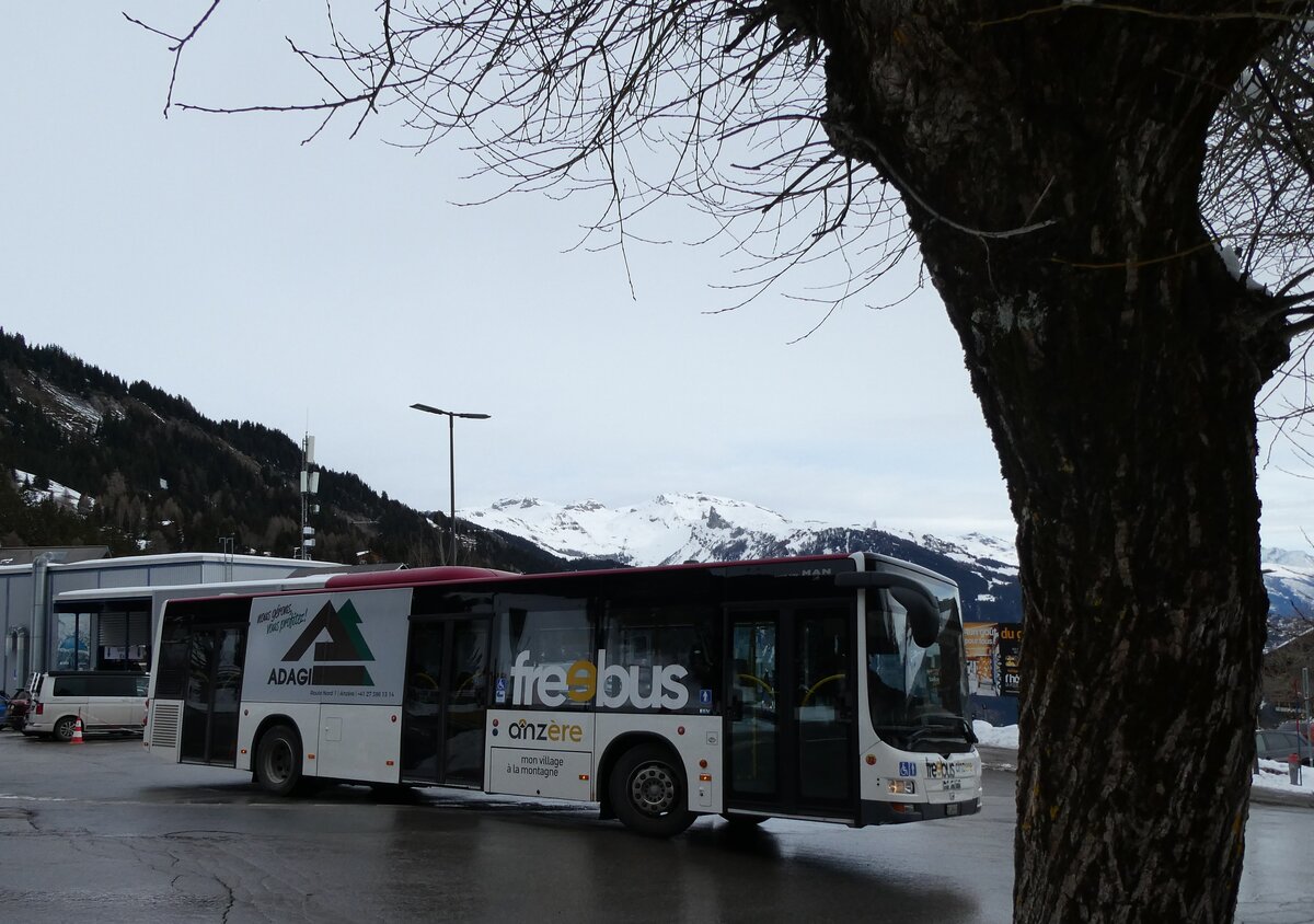 (284'393) - Buchard, Leytron - Nr. 72/VS 240'470 - MAN (ex PostAuto Wallis Nr. 68/PID 4778; ex Lathion, Sion Nr. 68) am 27. Januar 2026 in Anz�re, T�l�cabine