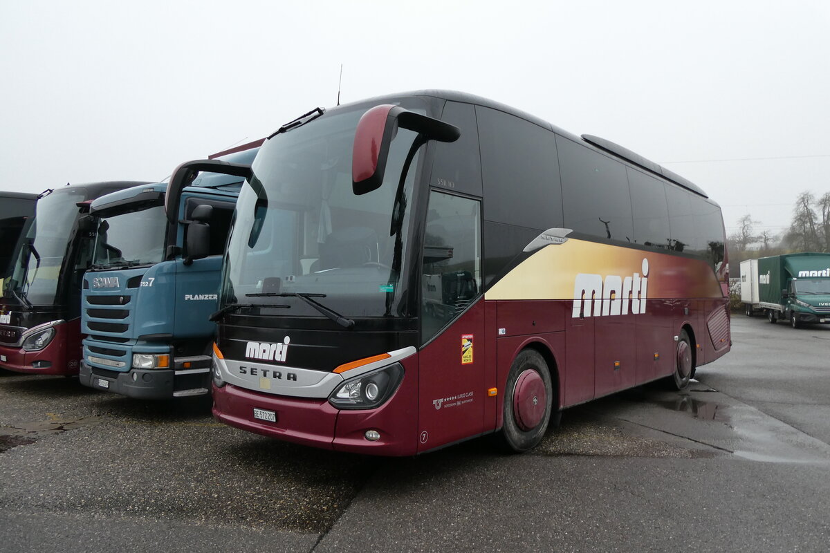 (284'717) - Marti, Kallnach - Nr. 7/BE 572'207 - Setra am 7. Februar 2026 in Kallnach, Car-Terminal