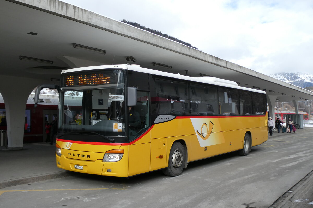 (284'796) - Terretaz, Zernez - GR 26'201/PID 5617 - Setra am 10. Februar 2026 beim Bahnhof Zernez