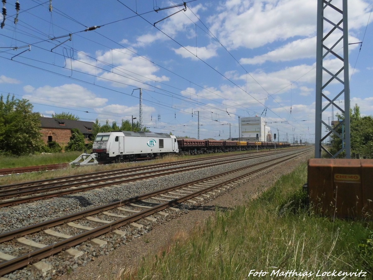 285 109 der ITL abgestellt am Bahnhof Teutschenthal am 4.6.15