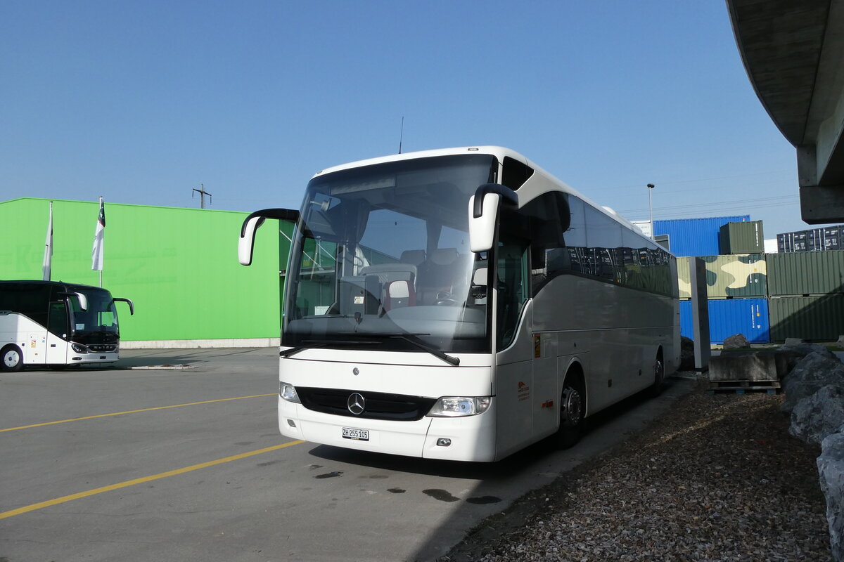 (285'299) - CC-Tours, Effretikon - ZH 255'105 - Mercedes am 7. M�rz 2026 in Kerzers, Interbus