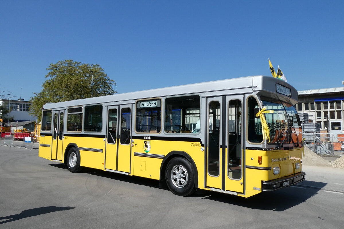 (286'088) - K�ng, Schaffhausen - SH 48'096 - Saurer/Hess (ex Wanner, Schleitheim; ex Ruklic, Schaffhausen; ex VBSH Schaffhausen Nr. 40; ex VBSH Schaffhausen Nr. 19; ex Rattin, Schaffhausen Nr. 19) am 11. April 2026 in Schaffhausen, Regionalbusgarage VBSH