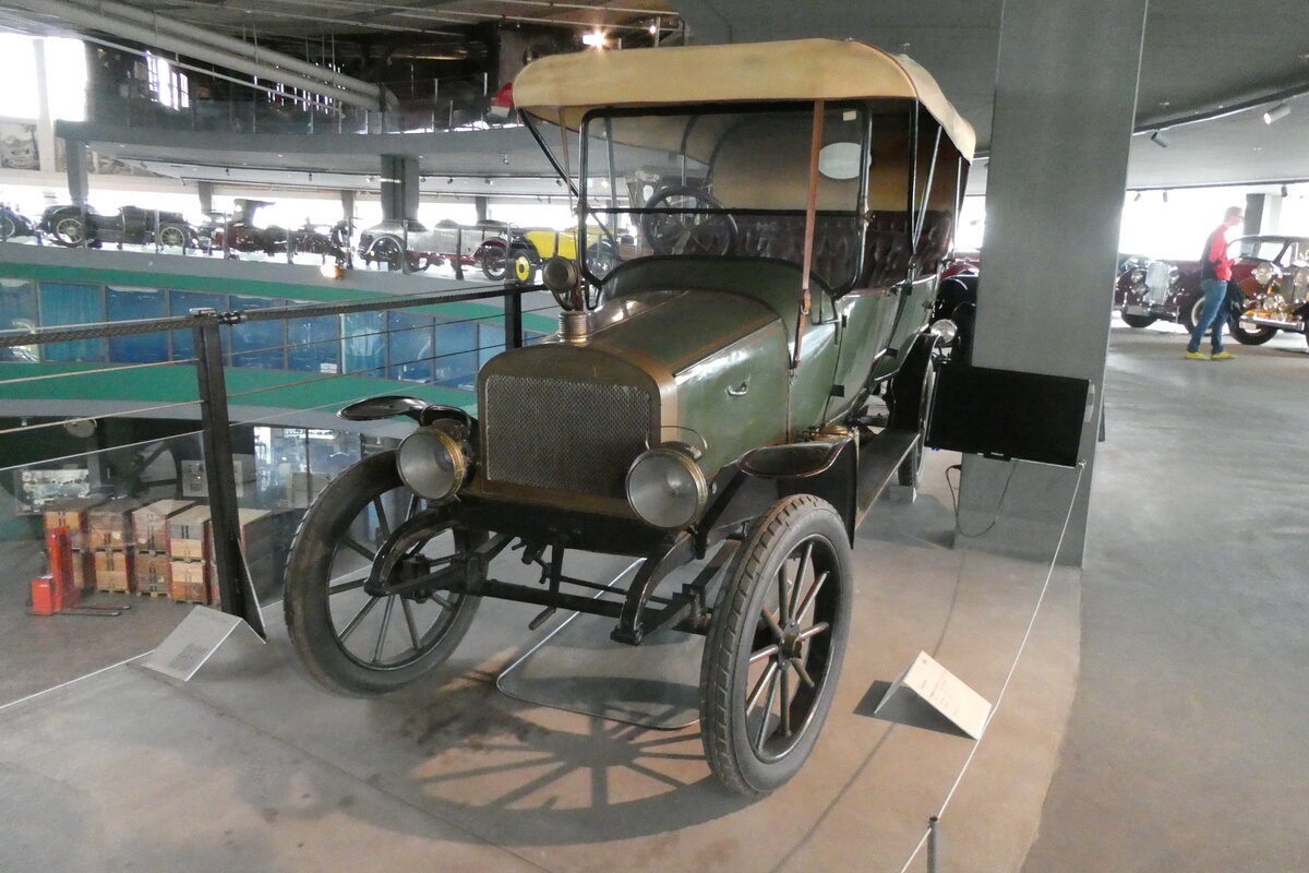 (286'155) - Pantheon Basel, Muttenz - Turicum am 16. April 2026 in Muttenz, Pantheon (Gebaut in Uster)