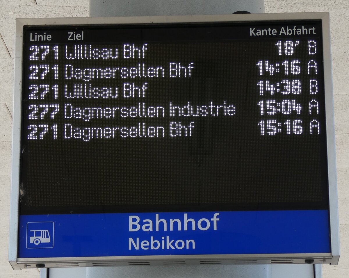 (286'279) - PotAuto-Infobildschirm am 21. April 2026 beim Bahnhof Nebikon