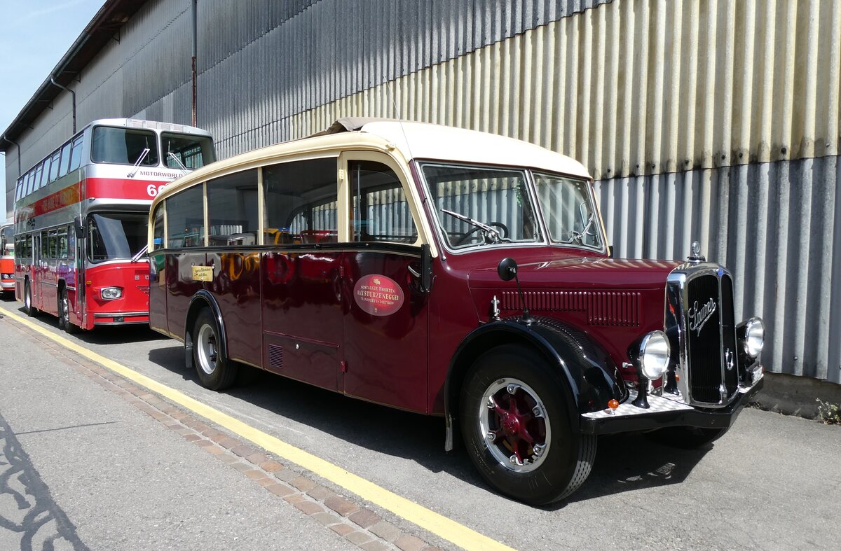 (286'577) - Sturzenegger, Bergdietikon - AG 108'920 - Saurer/Saurer (ex Mazzoleni, Chur; ex Societ� Rabadan, Bellinzona; ex Faggio, Bellinzona) am 2. Mai 2026 in Attikon, Wegm�ller