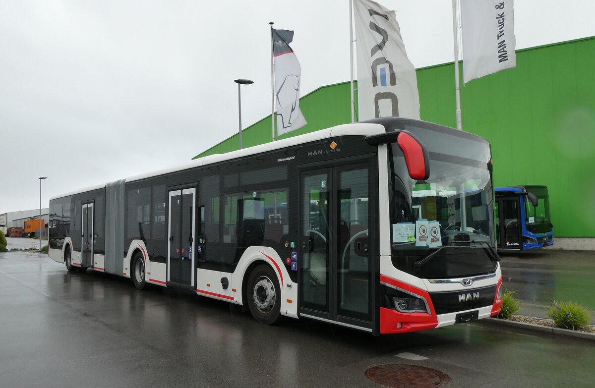 (286'953) - AAG Schwyz - (18C-M301) - MAN am 14. Mai 2026 in Kerzers, Interbus