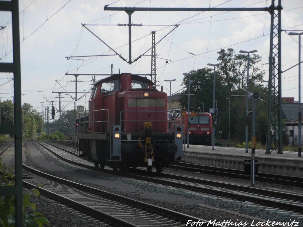 294 663 und 143 XXX im Bahnhof Delitzsch unt Bf am 10.9.15