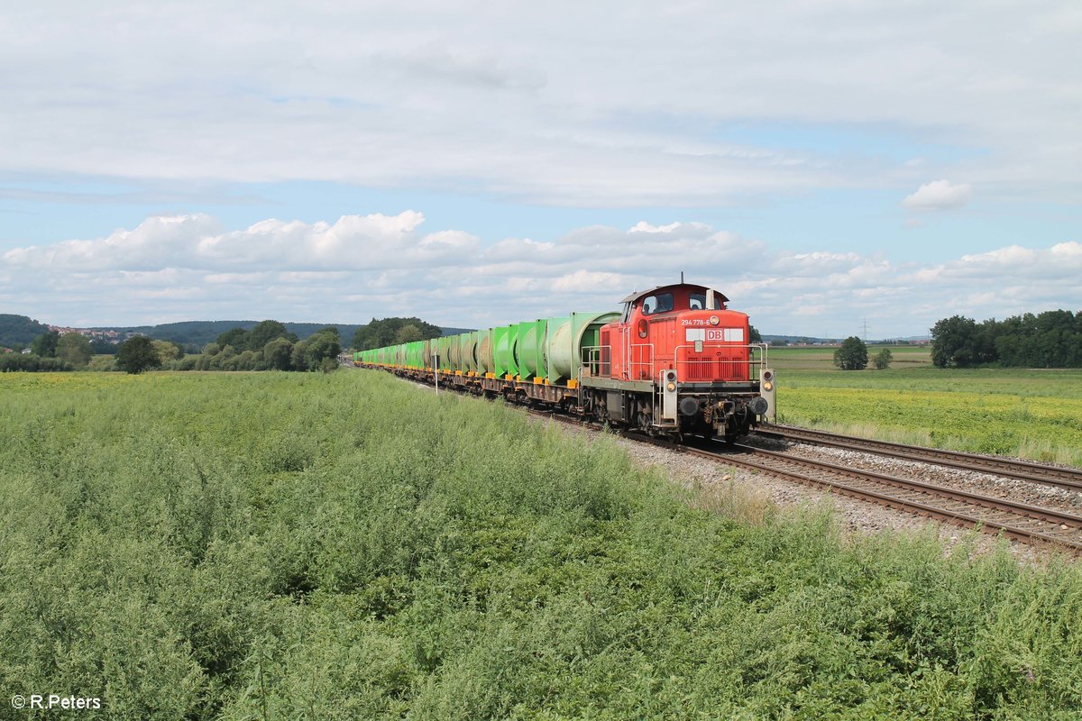 294 778-6 zieht den EK 56137 Schwandorf - Regensburg Ost bei Haslbach. 19.08.17