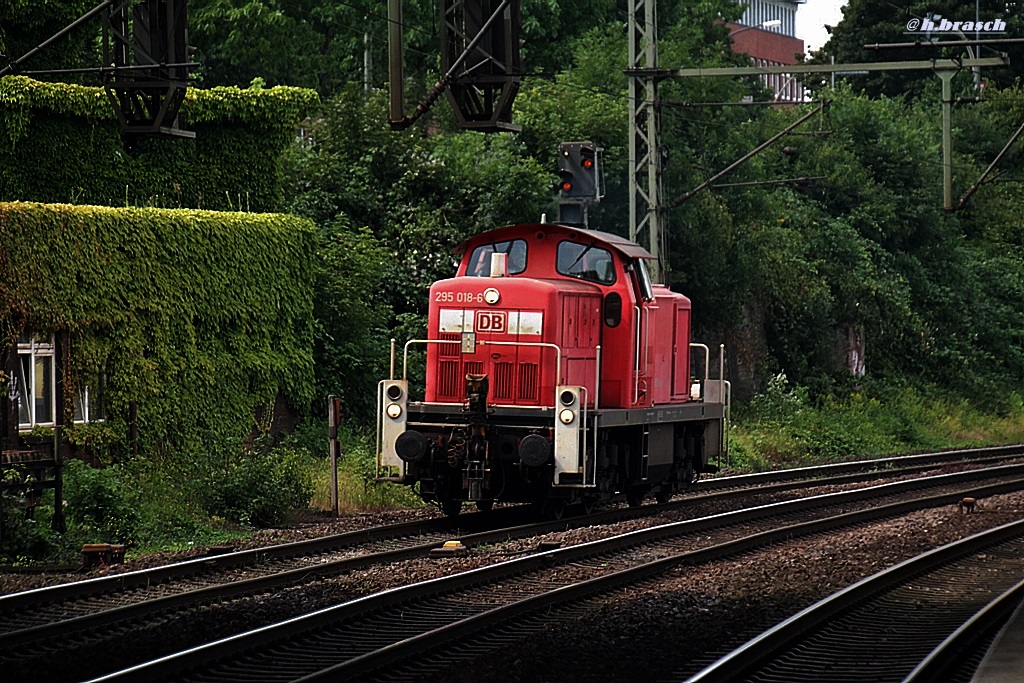 295 018-6 fuhr lz am 29.07.14 durch hh-harburg