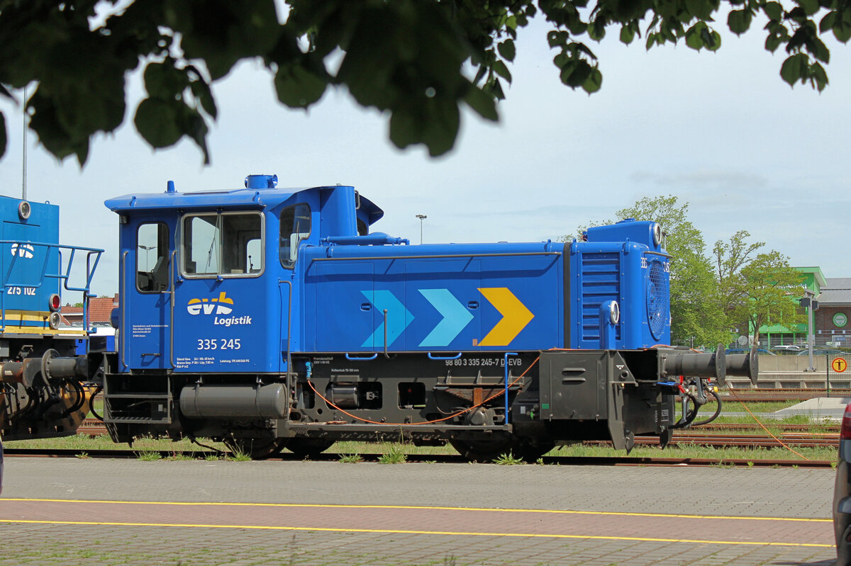 335 245-7 am 10.05.2025 in Bremervörde, evb Betriebshof.