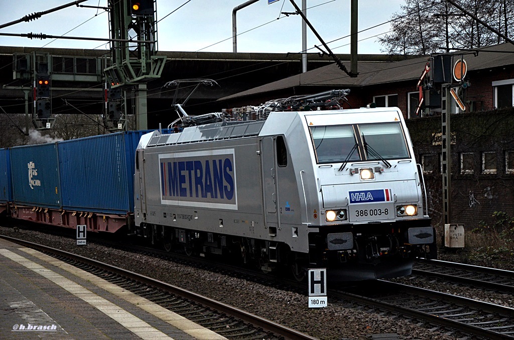 385 003-8 zog einen kastenzug durch hh-harburg,30.12.14