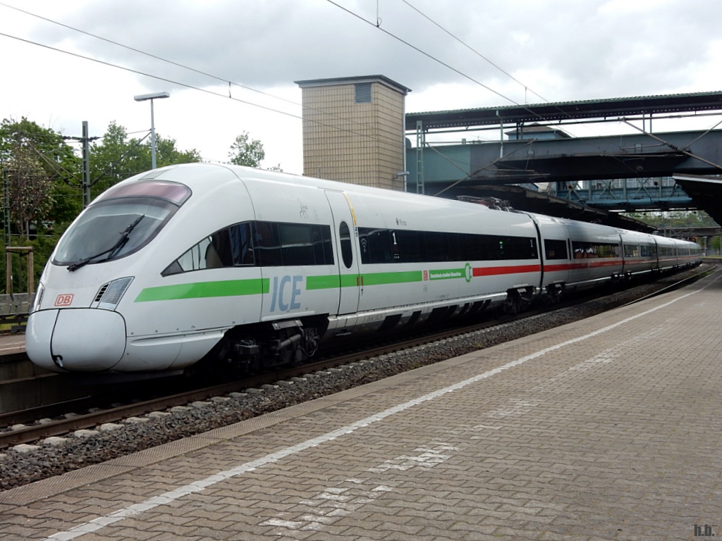 411 007-8 kurz vor der abfahrt von hh-harburg richtung hh-altona,11.05.20