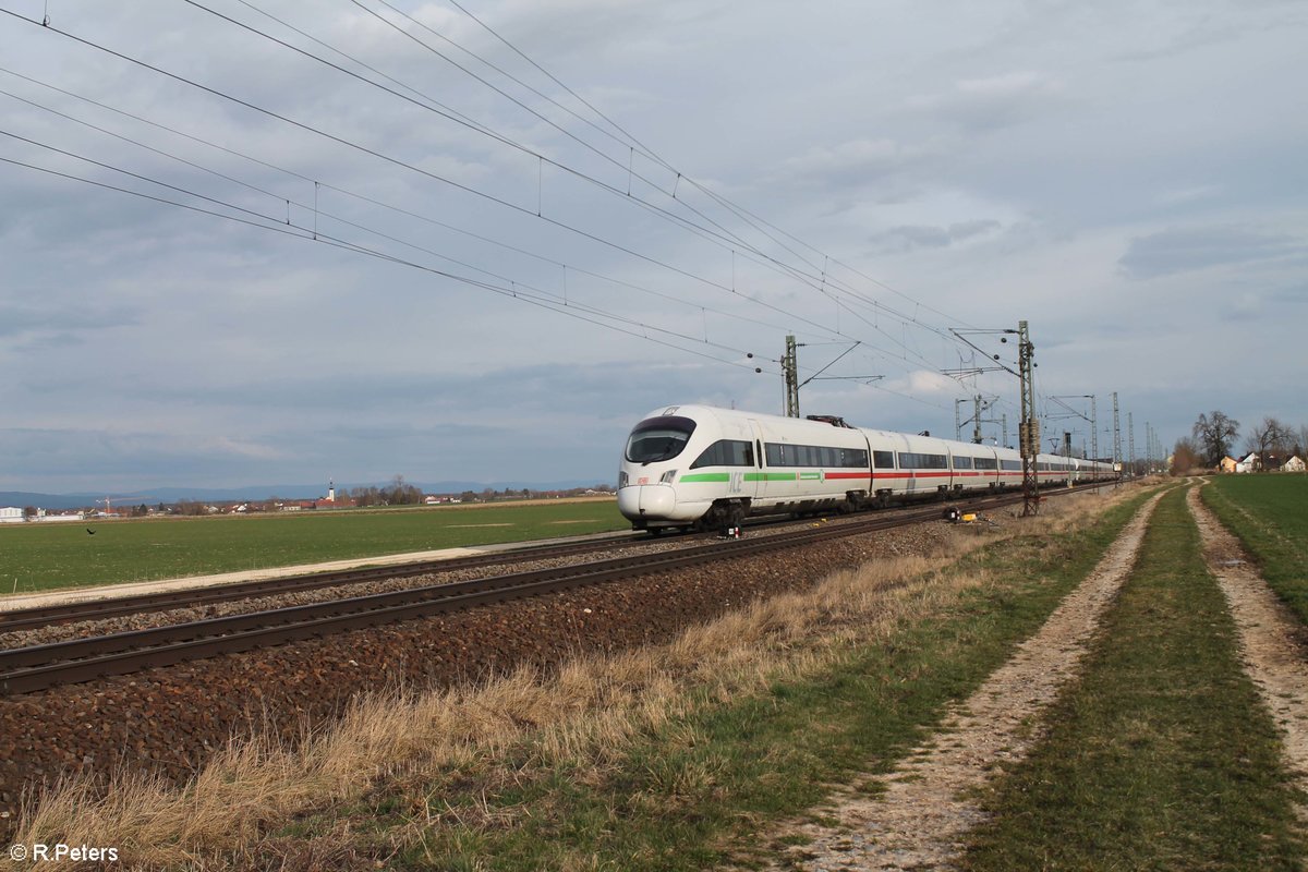 411 032-6  Wittenberge  und 411 007-8  Pirna  als EC 26 Wien - Dortmund bei Mangolding. 14.03.20