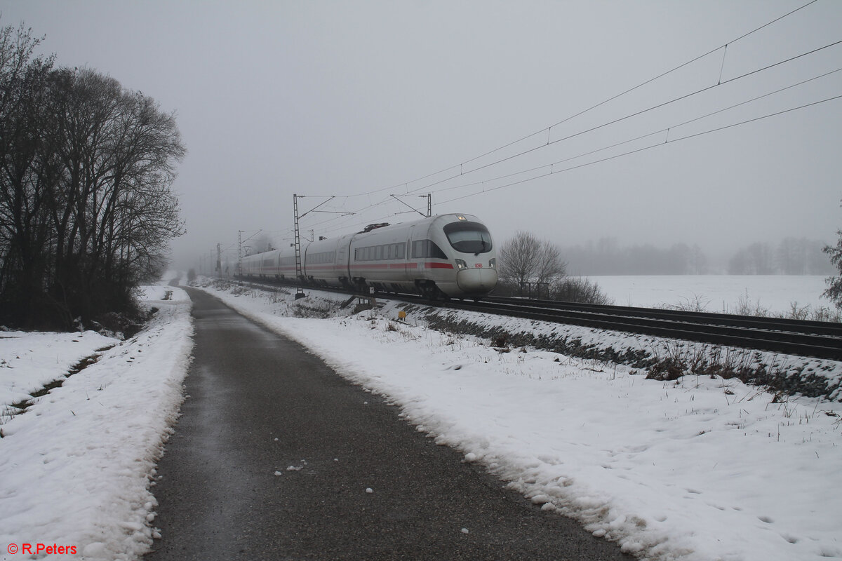 411 071  Oschatz  als ICE91 nach Wien bei Pölling. 09.12.23