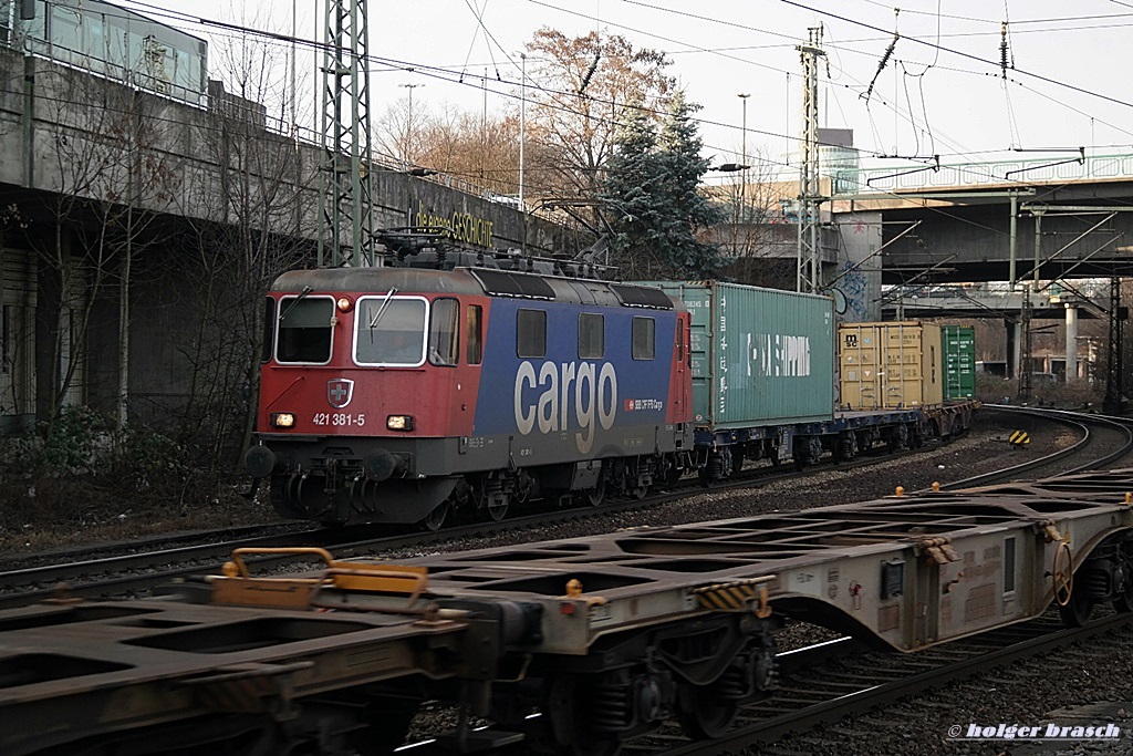 421 381-5 fuhr mit einen intermodal am 14.02.14 durch hh-harburg