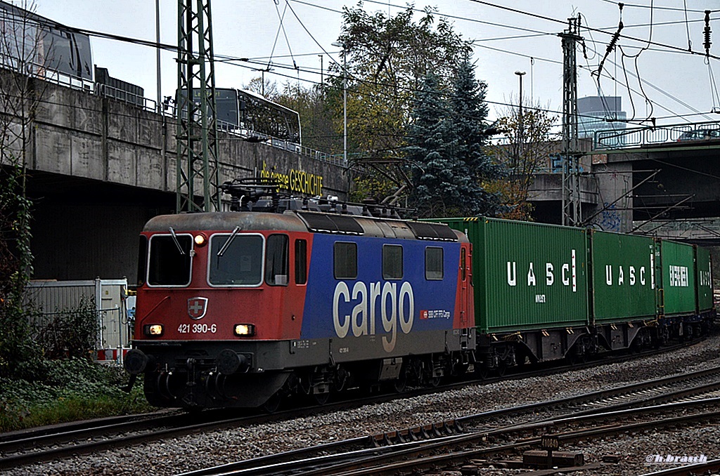 421 390-6 zog einen kastenzug durch hh-harburg,28.11.14