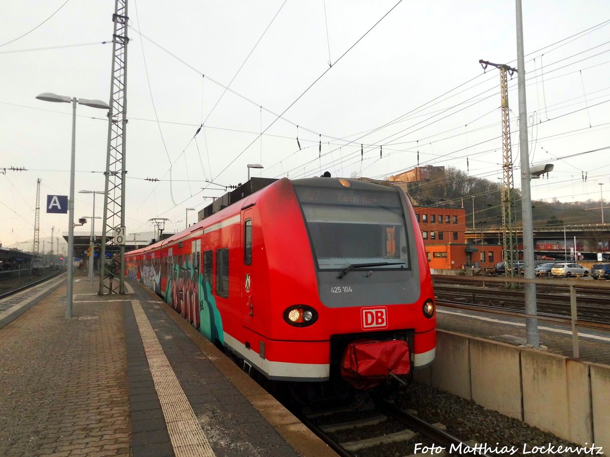 425 104 mit ziel Kln Hbf im Bahnhof Koblenz Hbf am 28.1.17