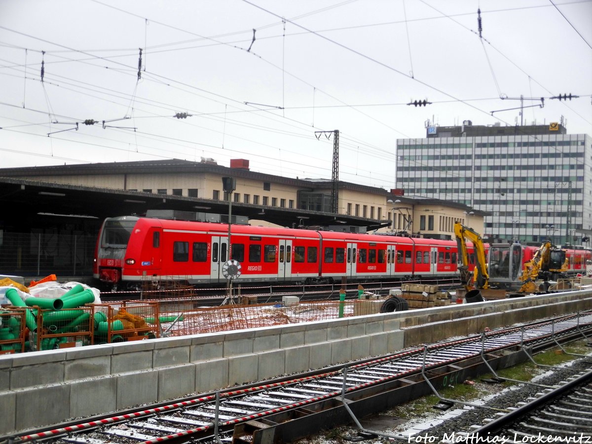 425 XXX im Wrzburger Hbf am 8.1.17