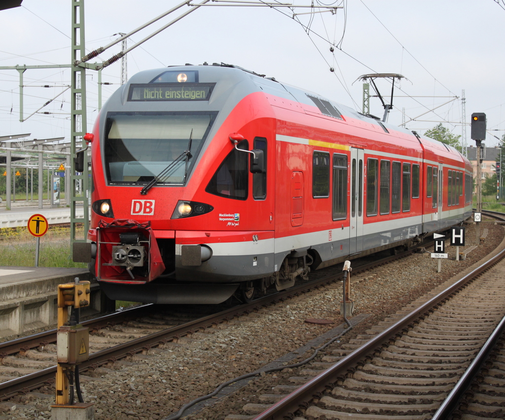 429 527 beim Rangieren im Rostocker Hbf.29.05.2016