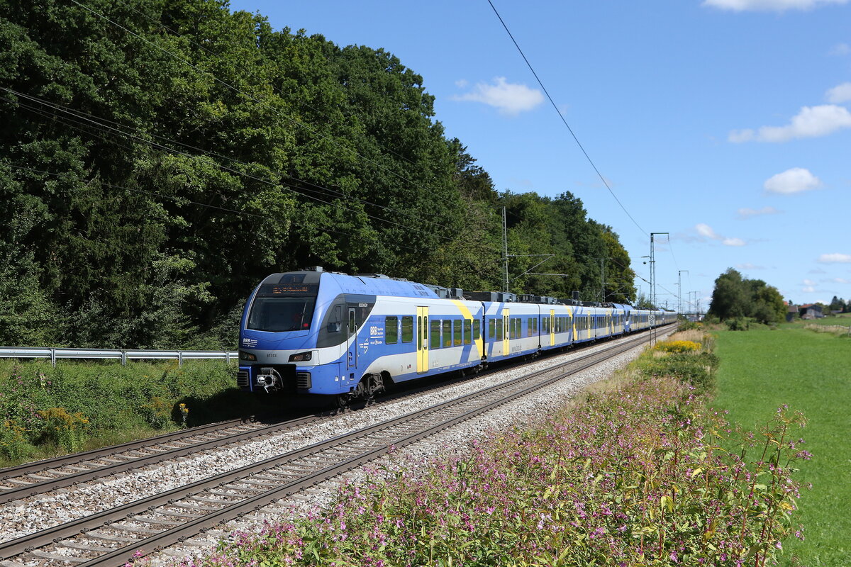 430 010 und 430 007 waren am 6. September 2025 bei Hufschlag auf dem Weg nach M�nchen.