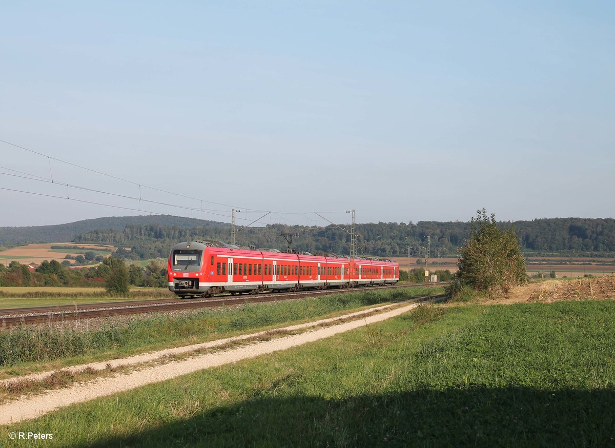 440 038-8 und 440 822-5 als RB 58126 Treuchtlingen - Würzburg bei Wettelsheim. 24.09.16