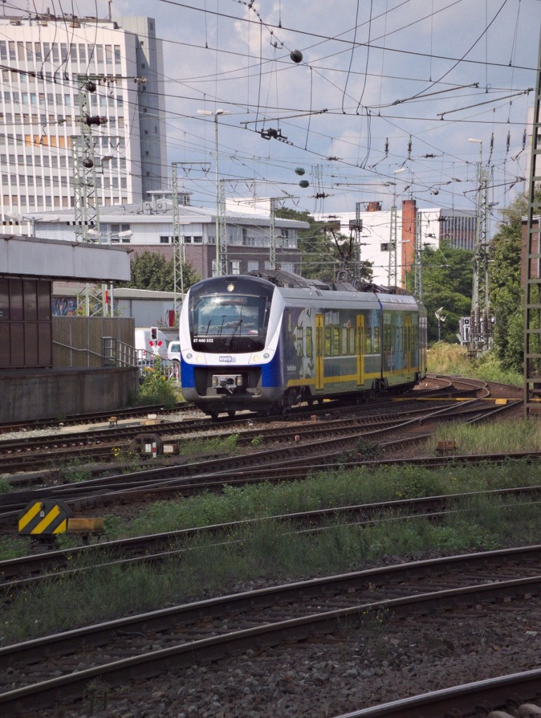 440 332 der NWB kommt am 21.08.14 als RSB aus Richtung Nordwesten in Bremen HBF an.