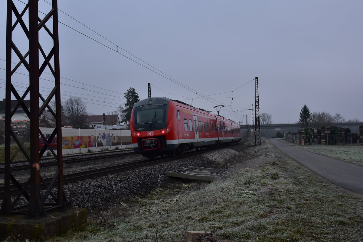 440 801 als RB 53 bei der Einfahrt in Retzbach-Zellingen am Samstag den 28.12.2024.