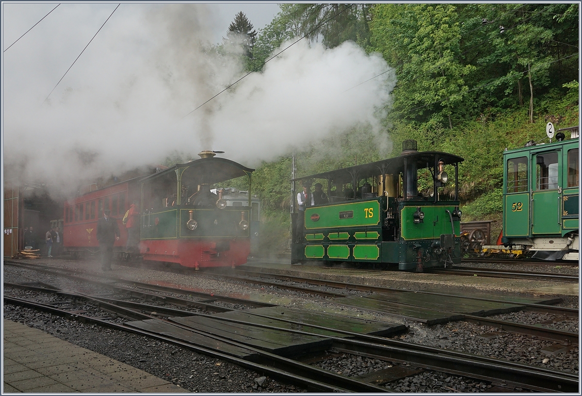 50 Jahre Blonay - Chamby; Mega Steam Festival: - Als eine der Gastdampflok ist die TS 60 (1898) zur Feier angereist; hier dampft sie mit der G 2/2 N° 4 in Chaulin. 

19. Mai 2018