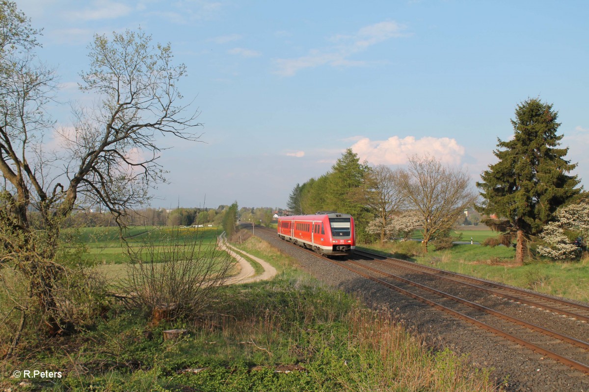 612 592 als RE 5290 Cheb - Nürnberg bei Waldershof. 24.04.14